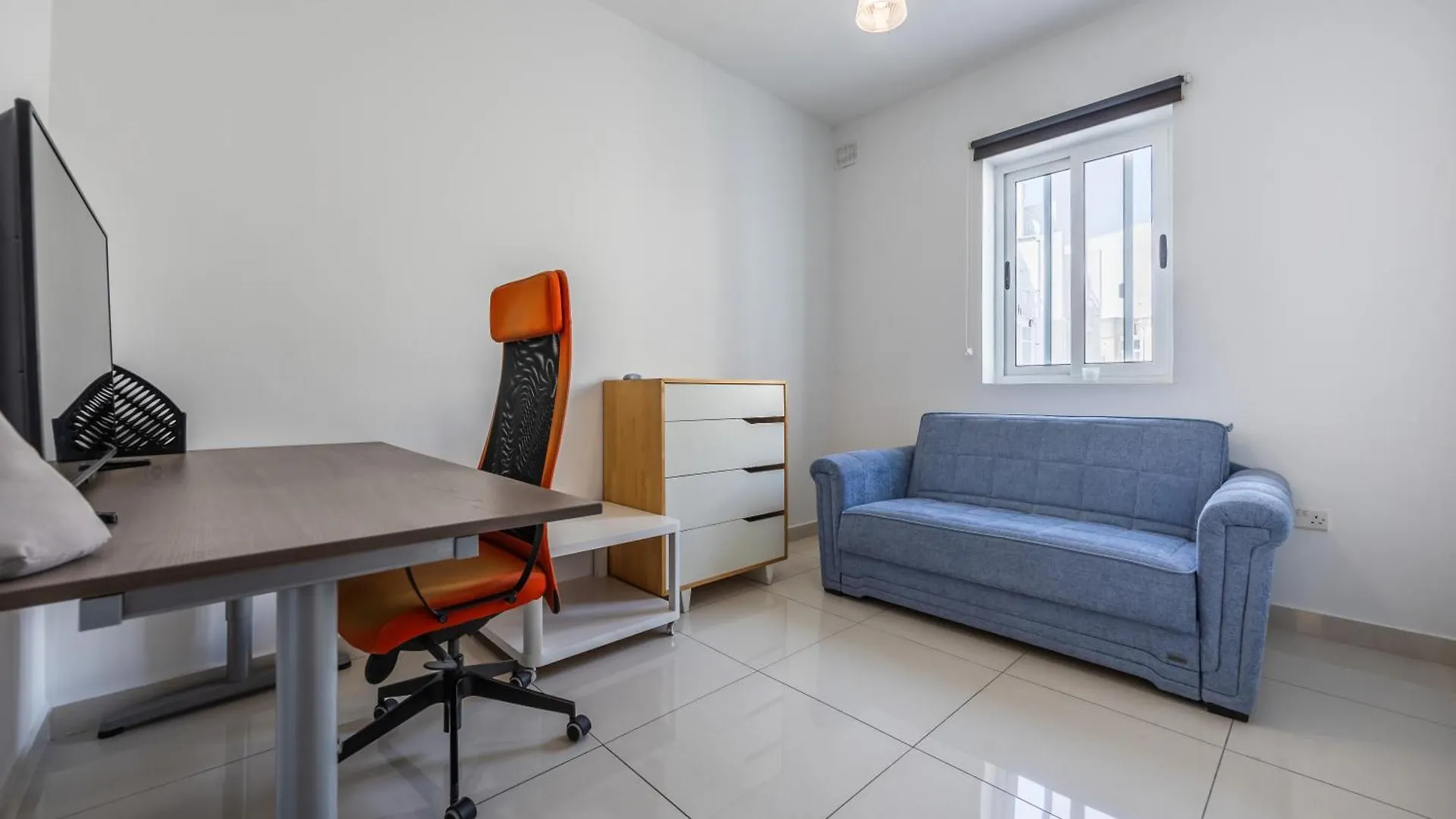 Apartment Cosy 2Br Sunlit Penthouse With Large Front Terrace - Close To St Julian'S, Sliema, & Valletta Msida