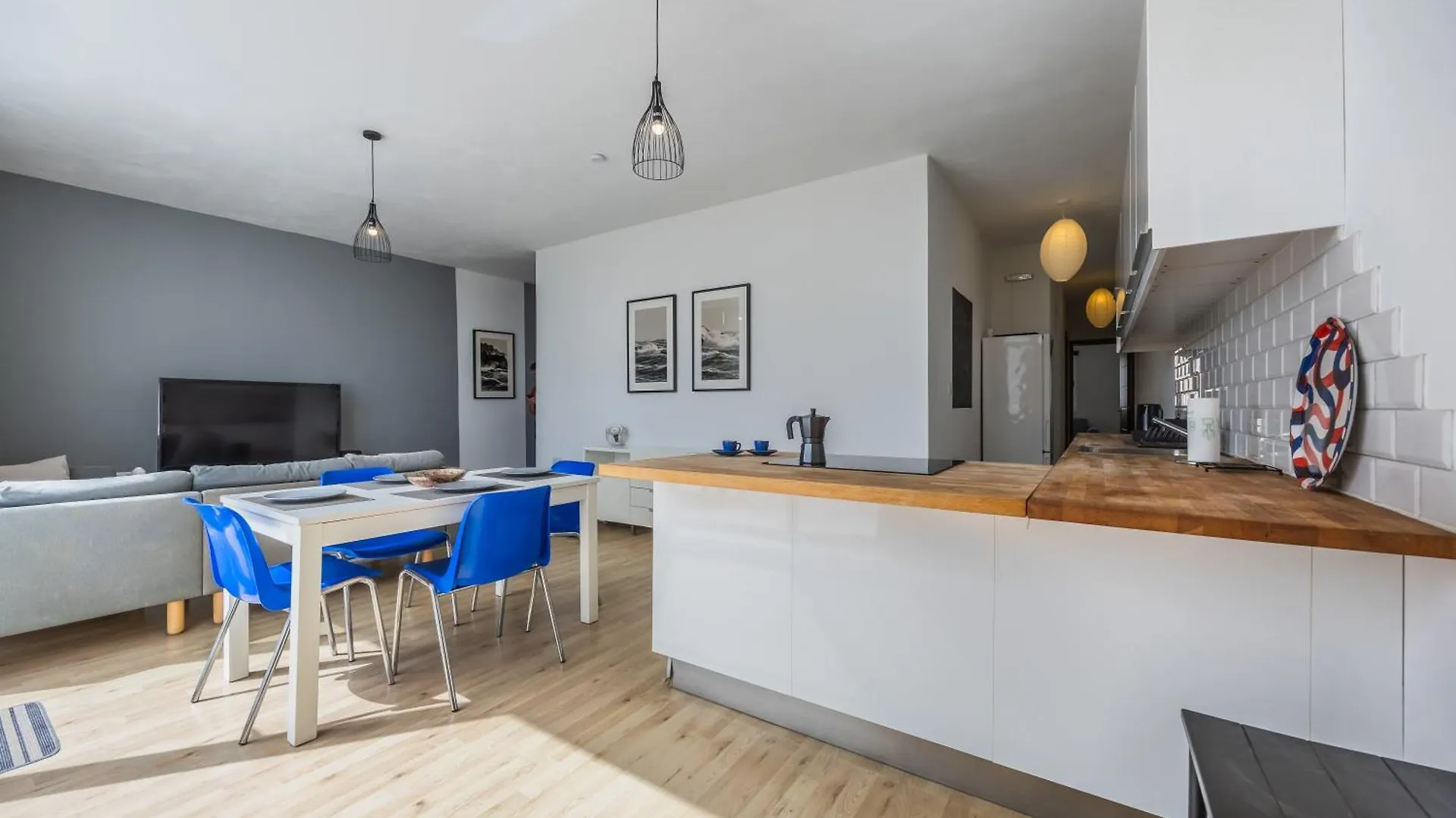 Cosy 2Br Sunlit Penthouse With Large Front Terrace - Close To St Julian'S, Sliema, & Valletta Msida